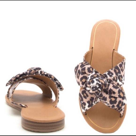 leopard slides with bow